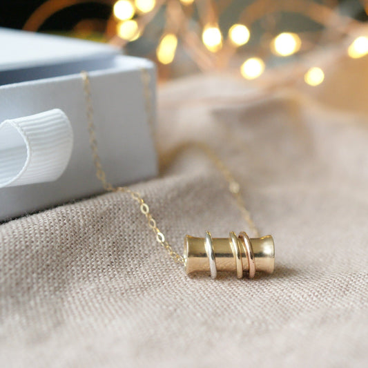 9ct Gold Spinning Rings Necklace