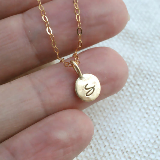 9ct Gold monogram initial necklace