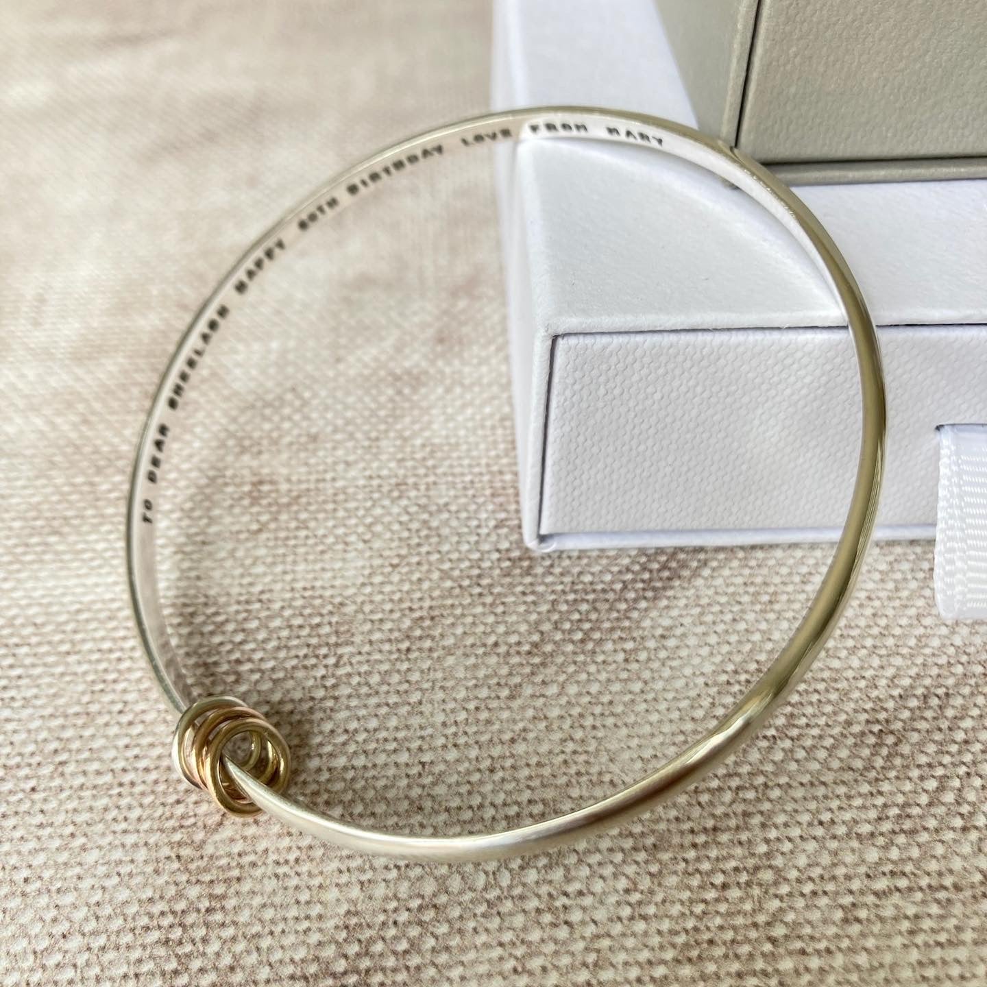 Personalised message bracelet